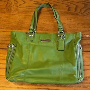 Coach Green Leather Tote with Structured Design